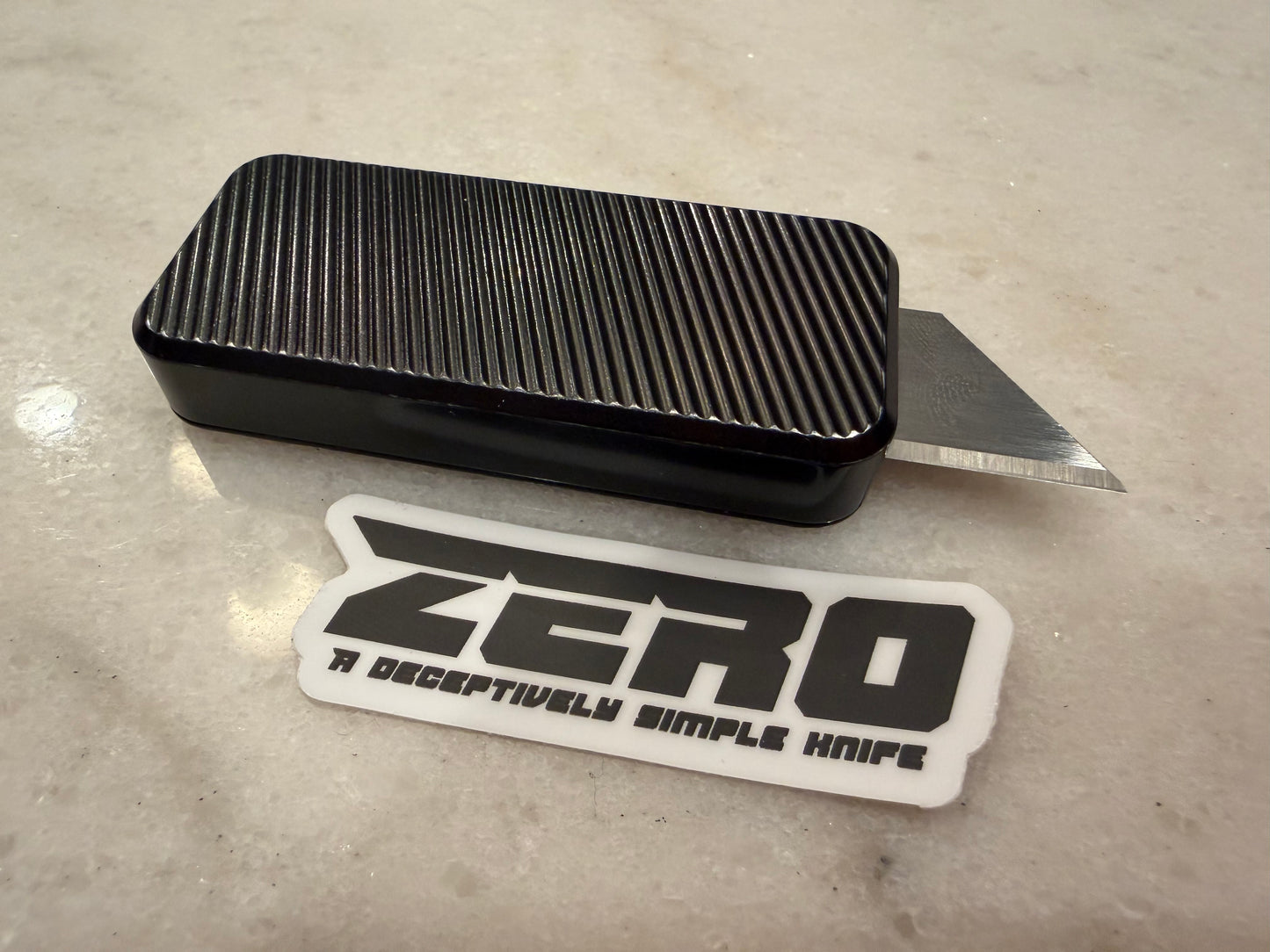 Rivery Zero File Worn Black Utility Knife – Distressed Finish Retractable EDC