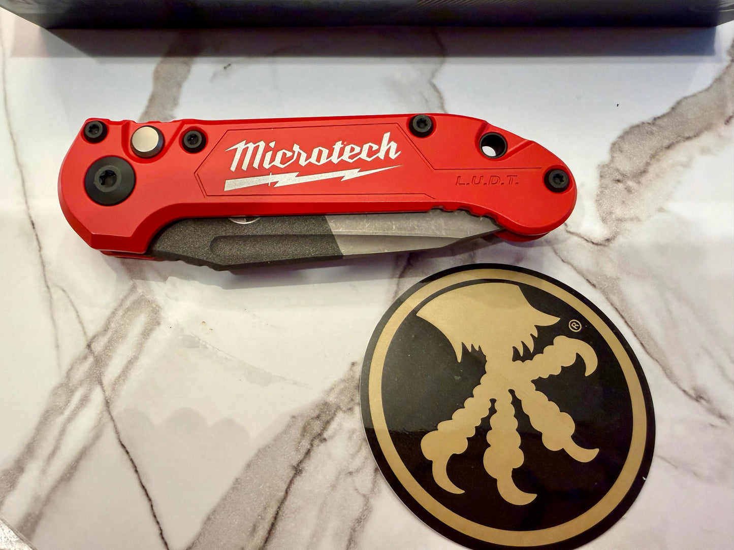 Microtech L.U.D.T. T/E Gen III Signature Series (1136-1MWS) - Milwaukee Red / Two-Tone