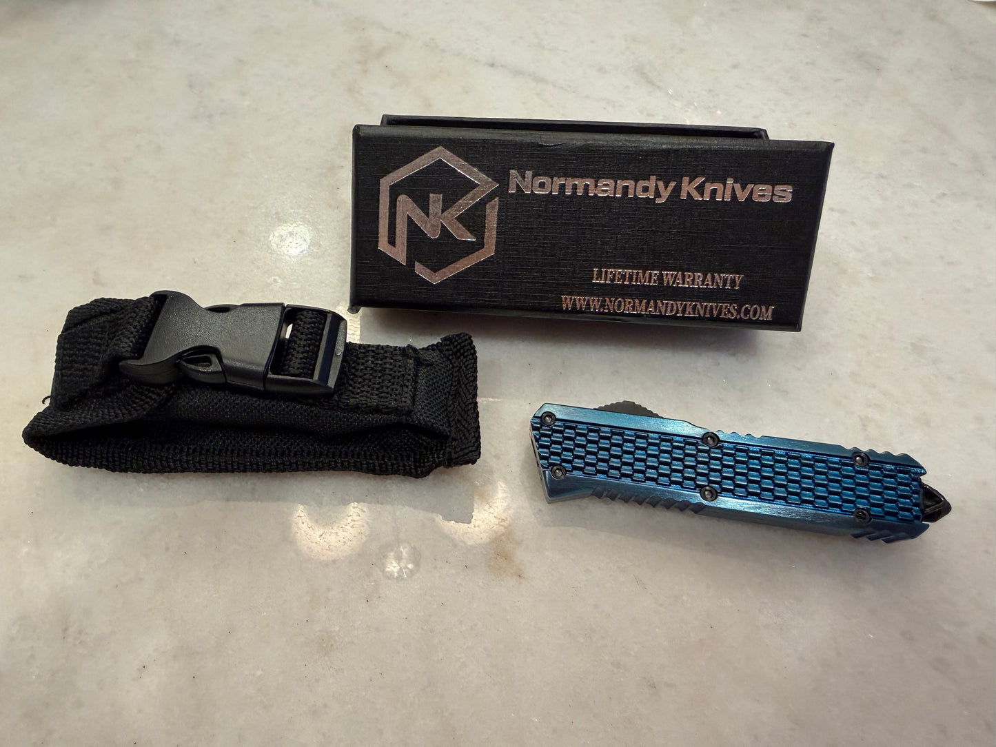 Normandy Small Crusader V2 OTF Serrated Tanto D2 - Blue on Black