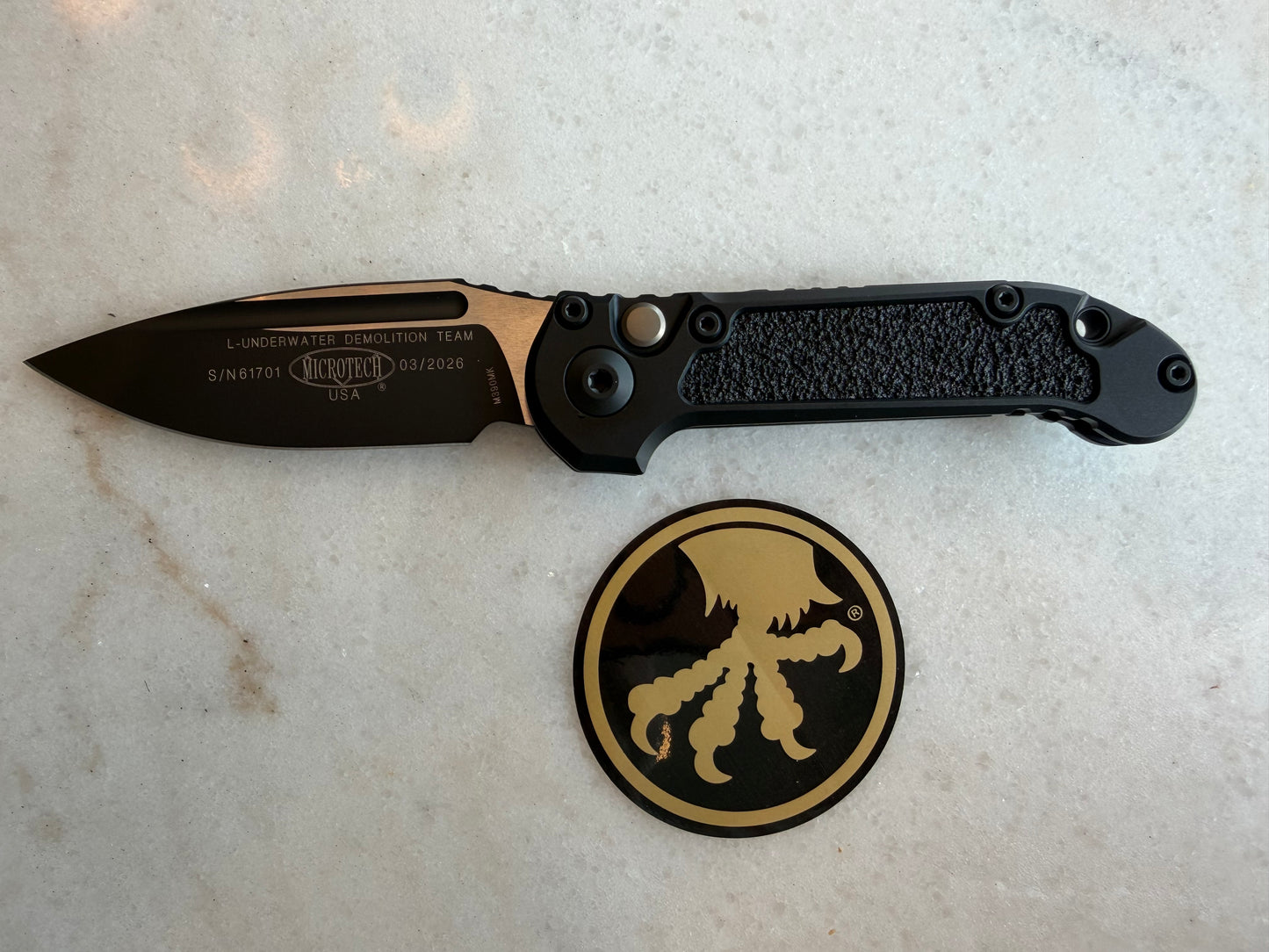 Microtech L.U.D.T. S/E Gen III Automatic Knife - 3.5" Drop Point Black M390MK (Black Handle) (1135-1T)